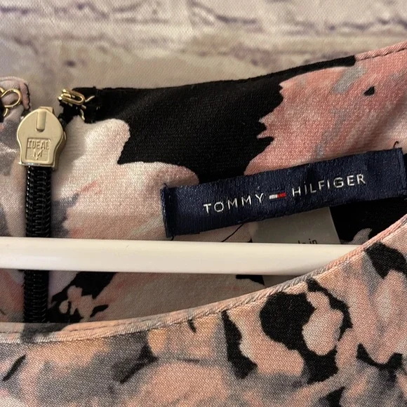 Tommy Hilfiger Floral Dress - Picture 5 of 10